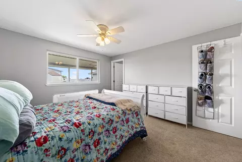 Bedroom - 2603 N Rd 56, Pasco, WA 99301 photo 3 of 4
