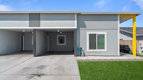 412 Whitefish Ln, Pasco, WA 99301