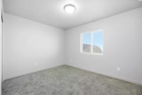 Bedroom - 412 Whitefish Ln, Pasco, WA 99301 photo 3 of 6