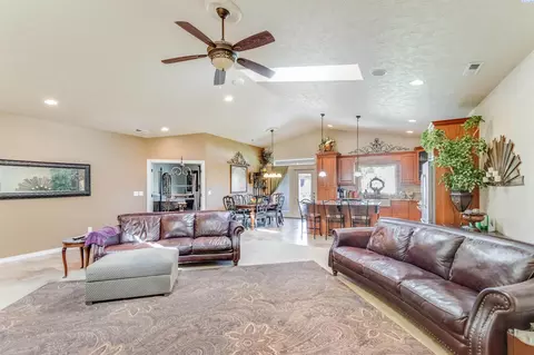 Other - 107 Windsor Ln, Pasco, WA 99301 photo 2 of 8