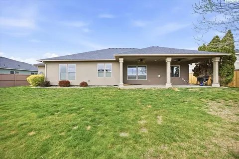 Exterior - 4702 Cathedral Dr, Pasco, WA 99301 photo 4 of 6