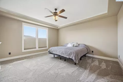 Bedroom - 4702 Cathedral Dr, Pasco, WA 99301 photo 6 of 7