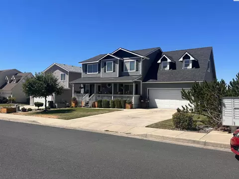 Exterior - 1725 NW Ventura, Pullman, WA 99163 photo 4 of 14