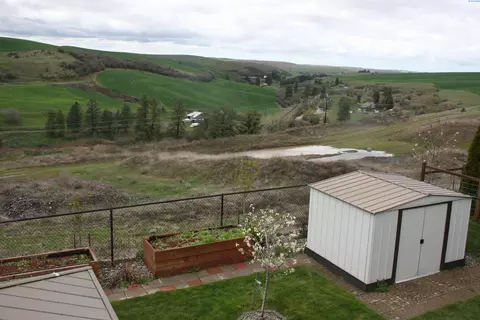View/Area - 1725 NW Ventura, Pullman, WA 99163 photo 1 of 1