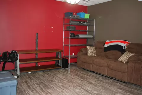 Living - 1725 NW Ventura, Pullman, WA 99163 photo 3 of 3
