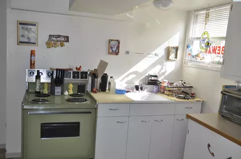 Kitchen - 920 NW Charlotte, Pullman, WA 99163 photo 5 of 5