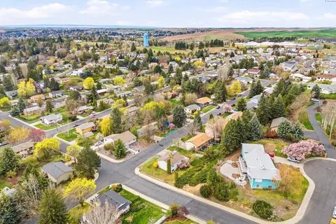 View/Area - 310 NW Dillon St, Pullman, WA 99163 photo 5 of 7