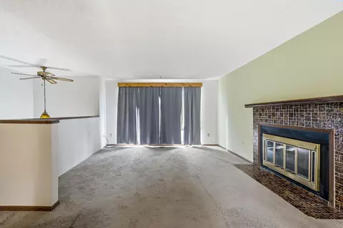 Living - 310 NW Dillon St, Pullman, WA 99163 photo 1 of 4