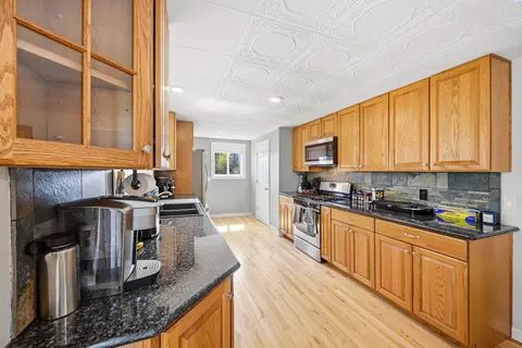Kitchen - 1740 NE Lower Dr, Pullman, WA 99163 photo 1 of 1