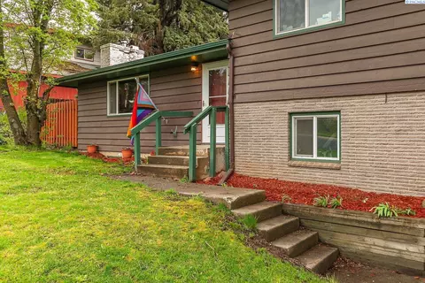 535 NW Darrow St, Pullman, WA 99163 photo 2