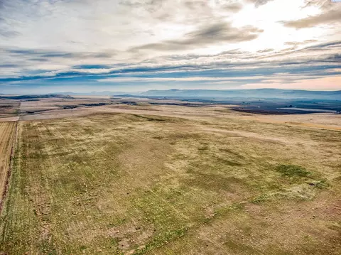 2000 I Nka Crosby Rd, Prosser, WA 99350
