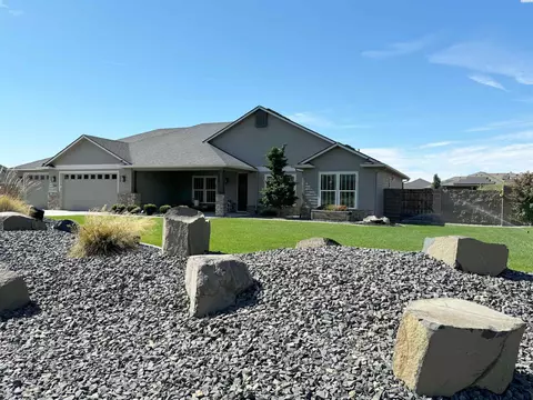 7004 Sandy Ridge Rd, Pasco, WA 99301