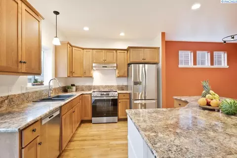1277 SW Big Sky Ct, Pullman, WA 99163 photo 9