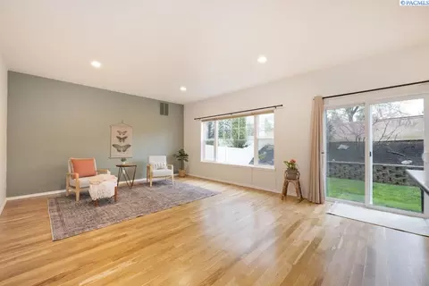 1277 SW Big Sky Ct, Pullman, WA 99163 photo 3