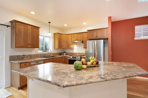 1277 SW Big Sky Ct, Pullman, WA 99163 photo 8