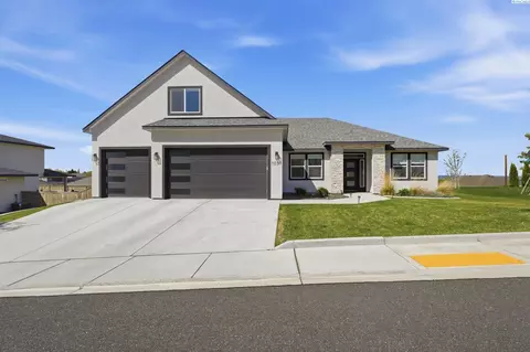 1031 Nez Perce Ln, Richland, WA 99352
