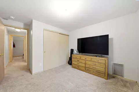 Bedroom - 8504 Studebaker Dr, Pasco, WA 99301 photo 3 of 7