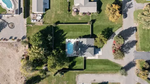 View/Area - 8920 Maple Dr, Pasco, WA 99301 photo 1 of 6