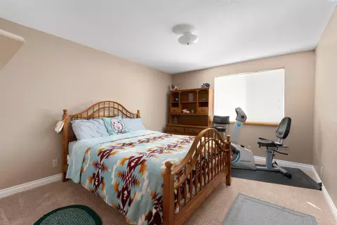 Bedroom - 8920 Maple Dr, Pasco, WA 99301 photo 1 of 4