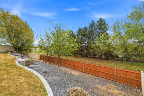 Exterior - 5608 Pimlico, Pasco, WA 99301 photo 5 of 8