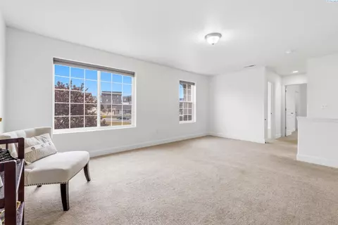 Living - 5608 Pimlico, Pasco, WA 99301 photo 3 of 3