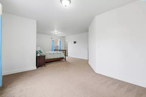 Bedroom - 5608 Pimlico, Pasco, WA 99301 photo 4 of 6