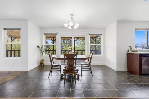 Dining - 5608 Pimlico, Pasco, WA 99301 photo 1 of 1