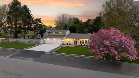 6900 W 15th Ave, Kennewick, WA 99338