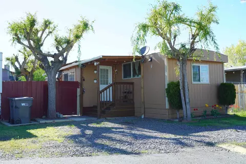5007 W Clearwater Ave # 34, Kennewick, WA 99336
