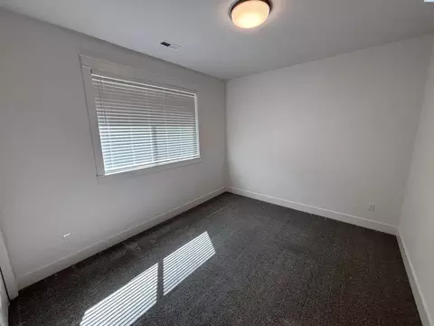 Bedroom - 820 SW Blue Heron Ct, Pullman, WA 99163 photo 2 of 4