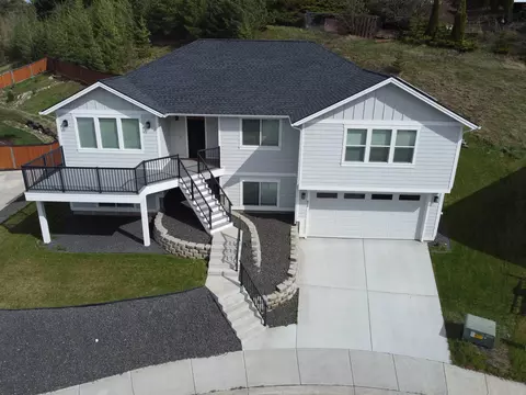 Exterior - 820 SW Blue Heron Ct, Pullman, WA 99163 photo 6 of 6