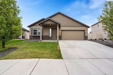 2225 W 23rd Ave, Kennewick, WA 99337
