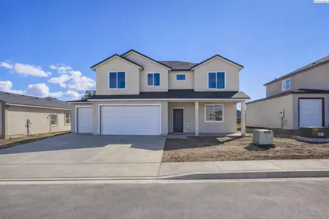 308 Victoria St, Sunnyside, WA 98944