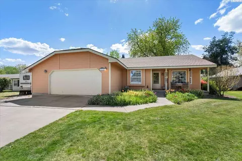 1713 W 8th Pl, Kennewick, WA 99336
