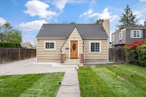 1315 W Kennewick Ave, Kennewick, WA 99336