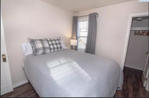 Bedroom - 118-122 NW State St, Pullman, WA 99163 photo 1 of 4