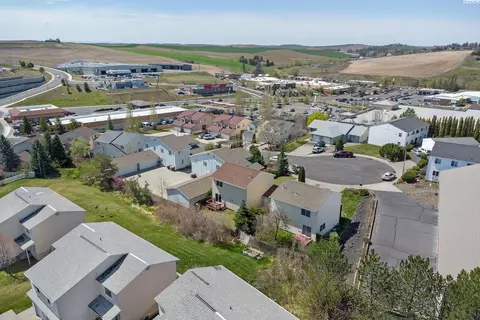 View/Area - 540 SE Shoemaker Pl, Pullman, WA 99163 photo 4 of 5