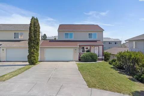 Exterior - 540 SE Shoemaker Pl, Pullman, WA 99163 photo 2 of 9