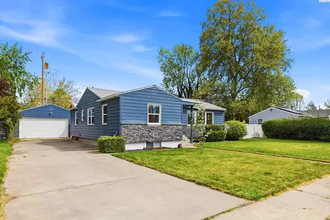 82 Hodges Ct, Richland, WA 99354