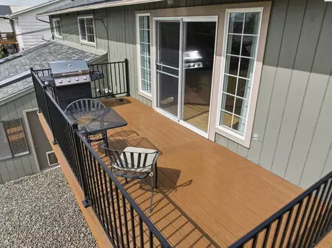 Exterior - 809 E Valleyview Ln, Colfax, WA 99111 photo 9 of 12