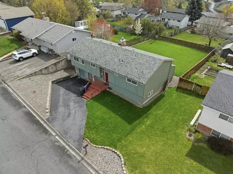 View/Area - 809 E Valleyview Ln, Colfax, WA 99111 photo 2 of 8