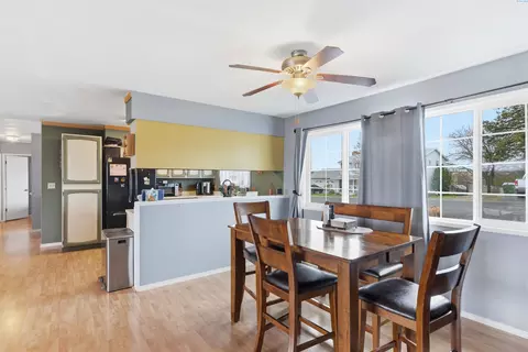 Dining - 809 E Valleyview Ln, Colfax, WA 99111 photo 2 of 2