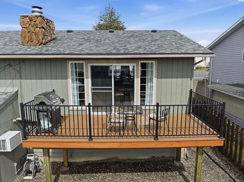 Exterior - 809 E Valleyview Ln, Colfax, WA 99111 photo 6 of 12