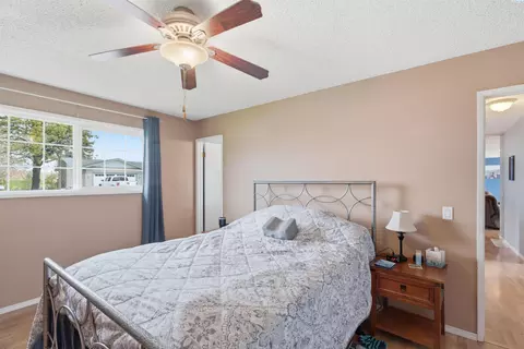 Bedroom - 809 E Valleyview Ln, Colfax, WA 99111 photo 3 of 4