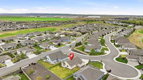 View/Area - 3161 Deserthawk Loop, Richland, WA 99354 photo 4 of 5