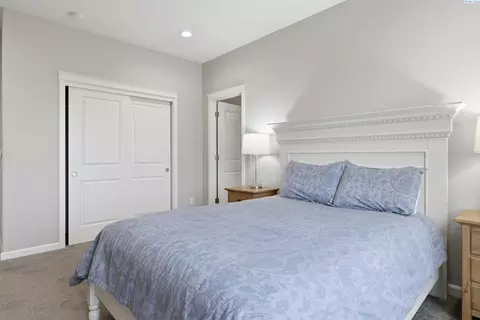 Bedroom - 3161 Deserthawk Loop, Richland, WA 99354 photo 3 of 5