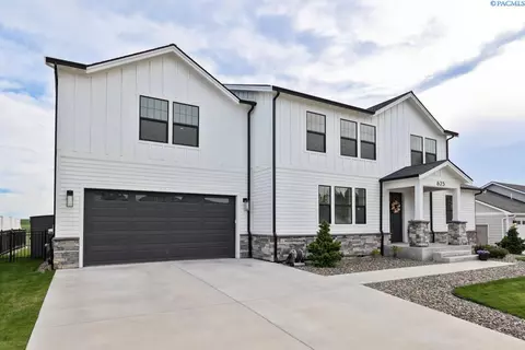 Exterior - 625 SW Cayuse, Pullman, WA 99163 photo 1 of 7