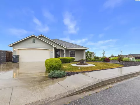 Exterior - 3511 Estrella Dr, Pasco, WA 99301 photo 3 of 3