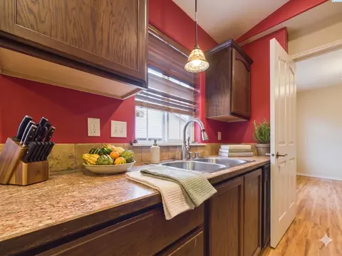 Kitchen - 3511 Estrella Dr, Pasco, WA 99301 photo 3 of 3