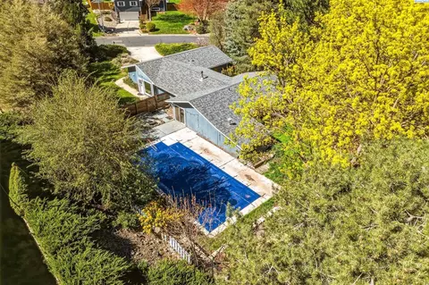 View/Area - 1050 SE Glen Echo Rd, Pullman, WA 99163 photo 2 of 6